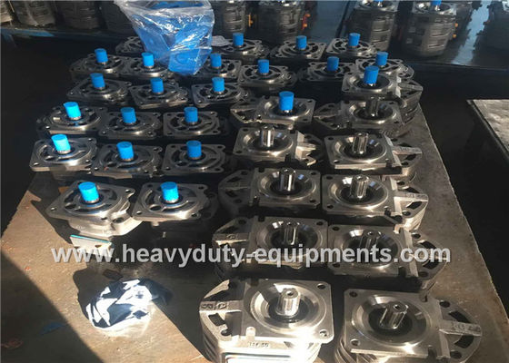 چین Hydraulic triple gear pump 1010000135 for Zoomlion crane with warranty تامین کننده