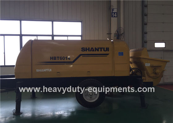 چین SHANTUI HBT60 concrete pump trailer adopts the inclined gate valve, featuring good adaptability to concrete تامین کننده